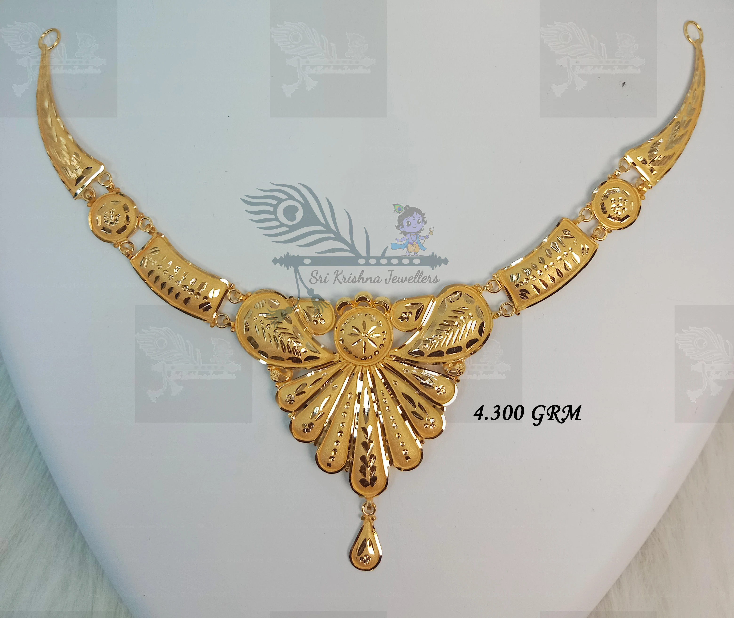 Light-Weight Necklace